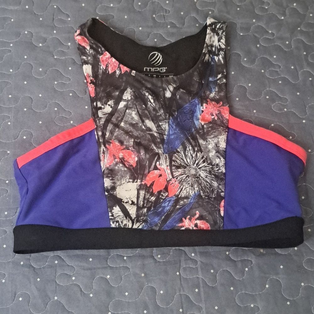 MPG sports bra size medium